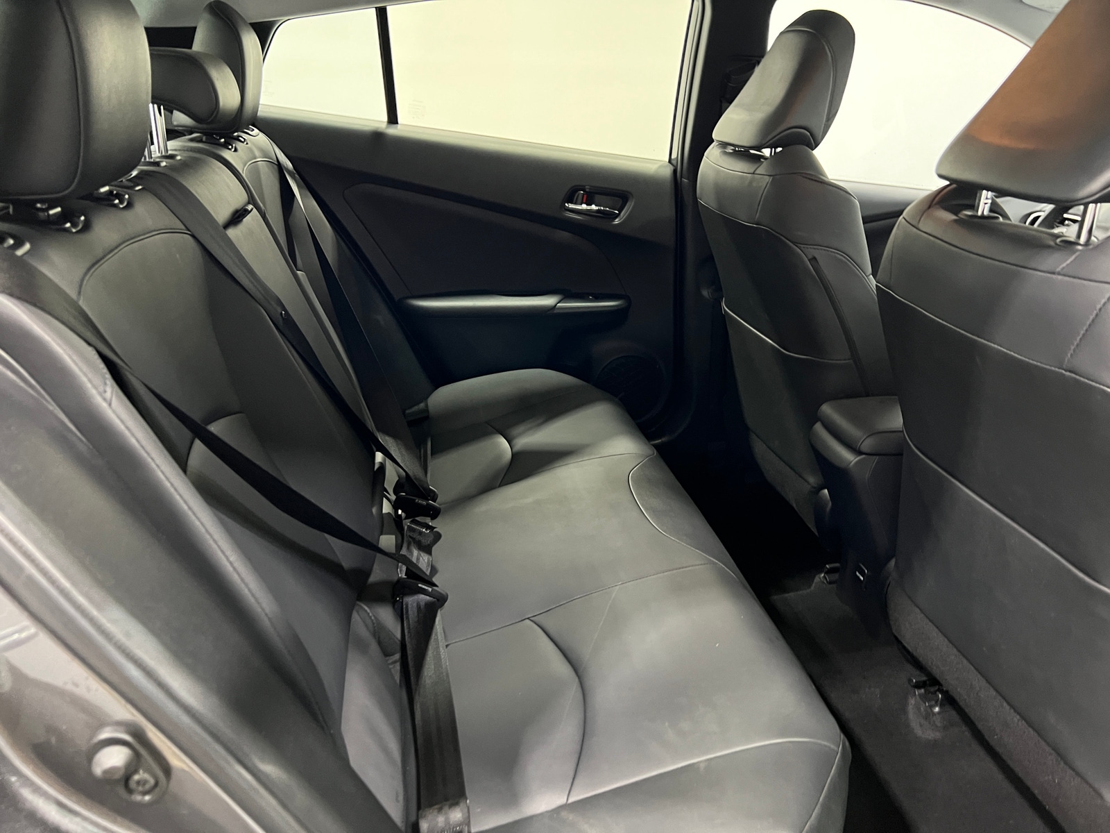 Thumbnail: 2016 Toyota Prius - 6
