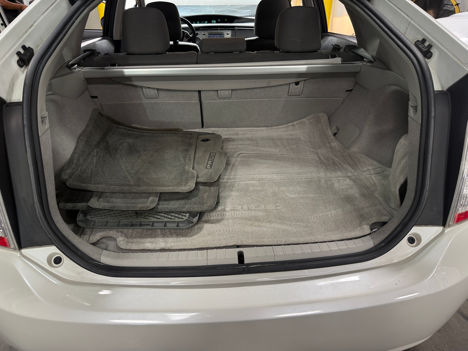 Thumbnail: 2013 Toyota Prius - 7