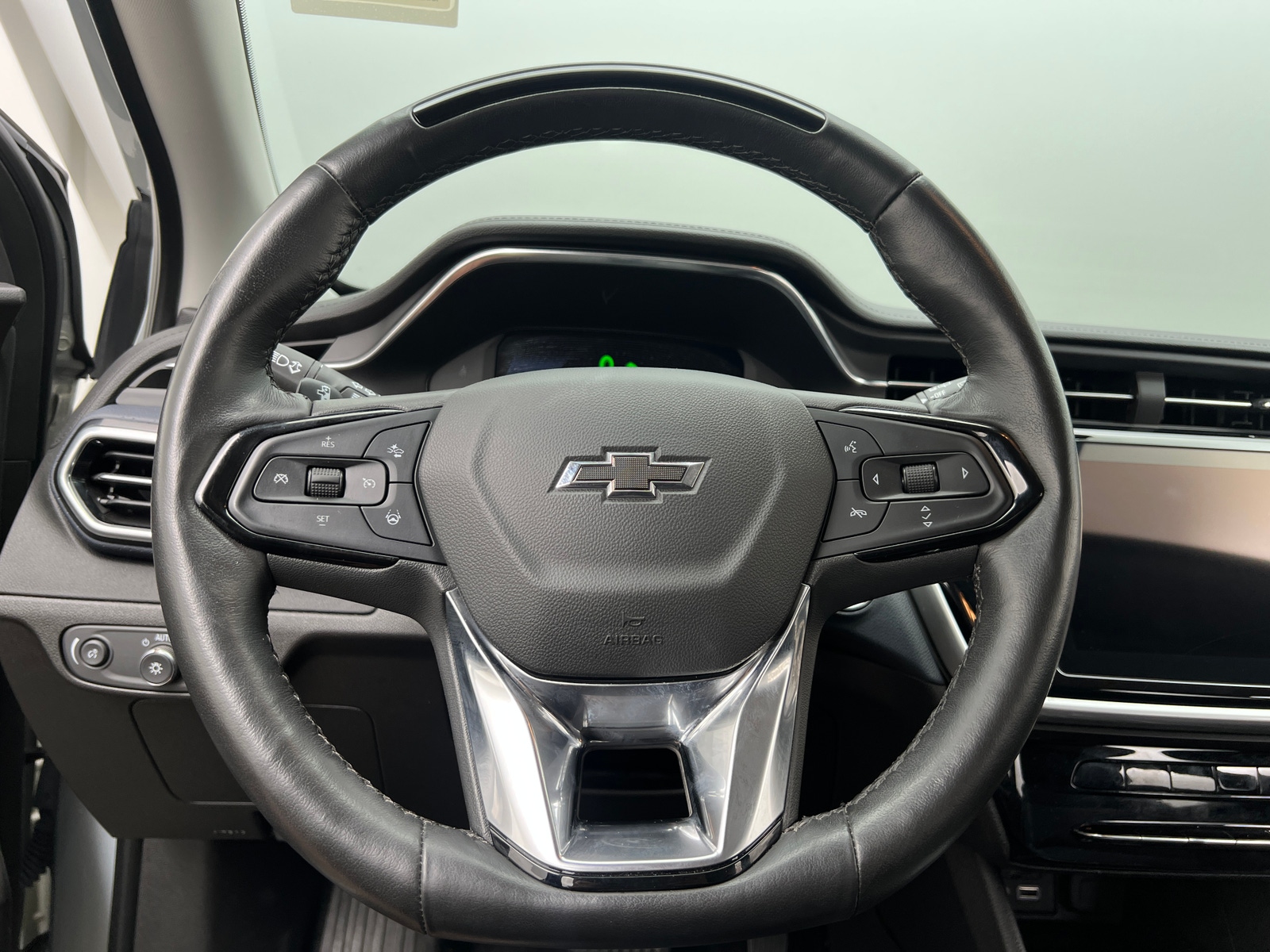 Thumbnail: 2022 Chevrolet Bolt EUV - 4