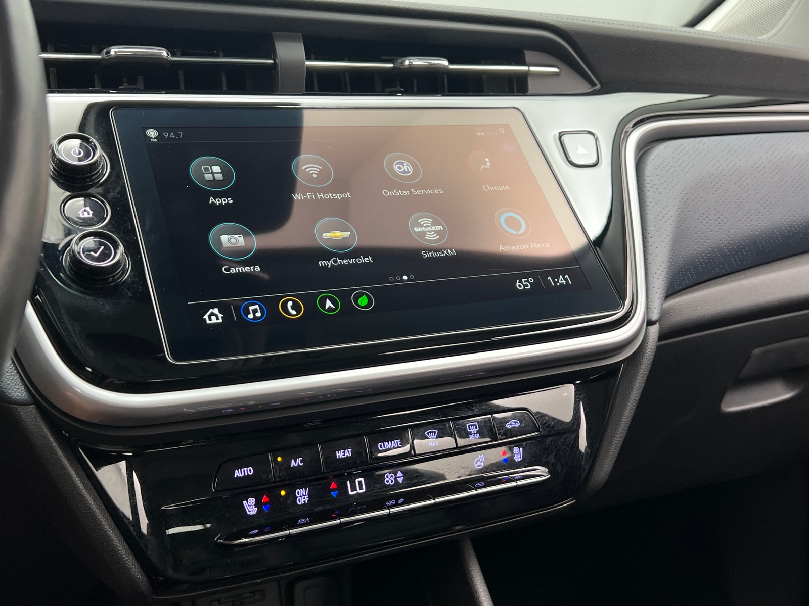 Thumbnail: 2022 Chevrolet Bolt EUV - 3