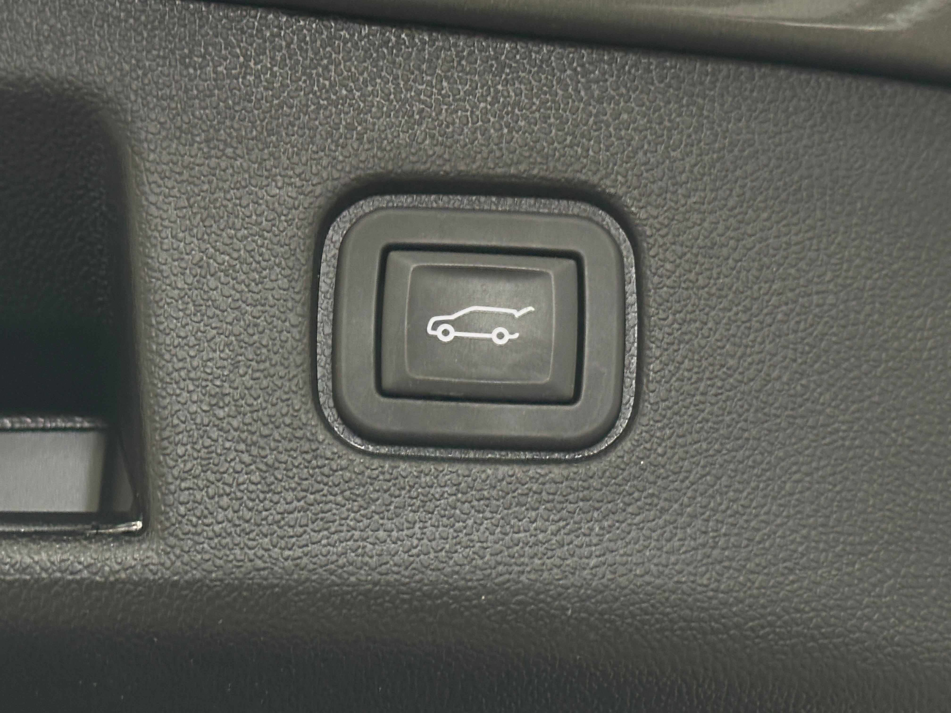 Used 2024 Chevrolet Blazer EV LT with VIN 3GNKDBRJXRS214236 for sale in Oak Creek, WI