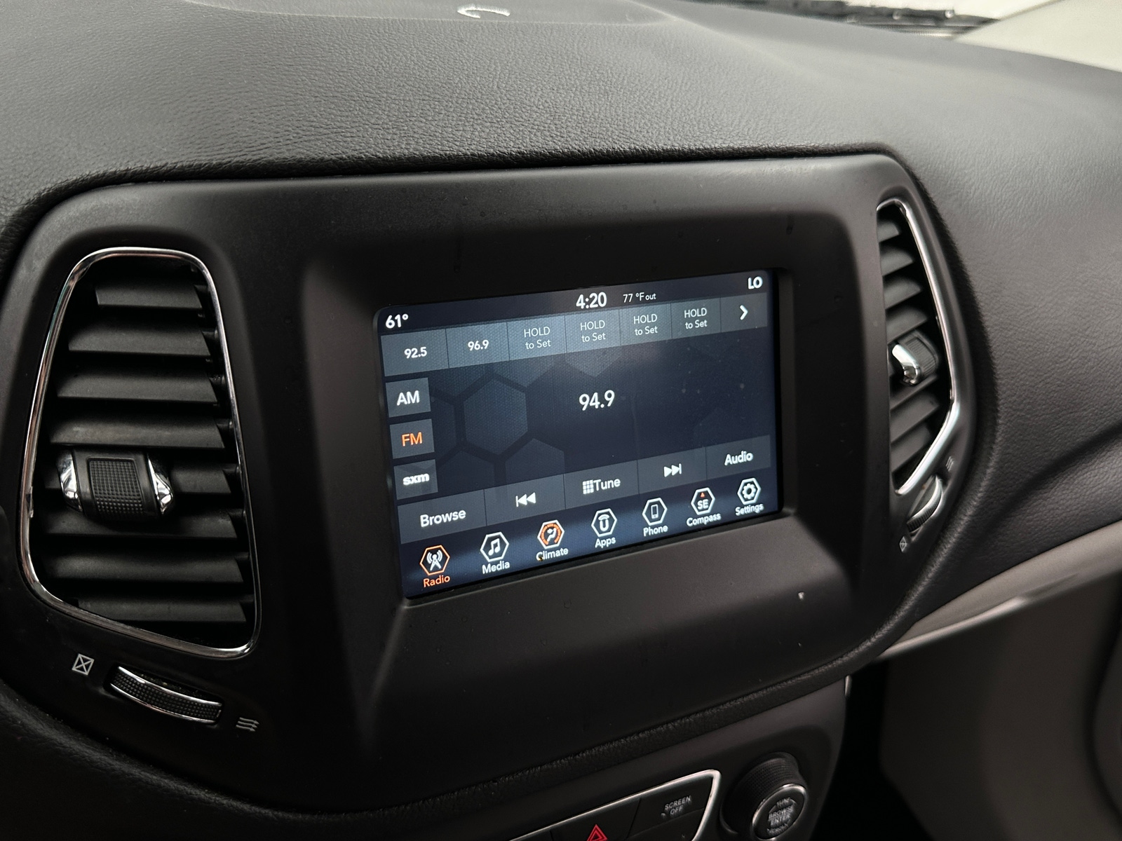 Thumbnail: 2019 Jeep Compass - 4