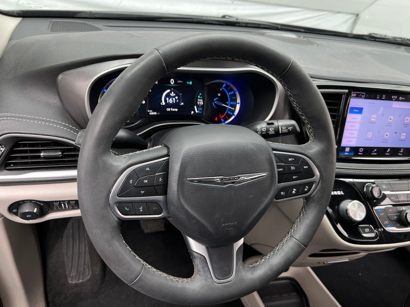 Thumbnail: 2022 Chrysler Pacifica - 4