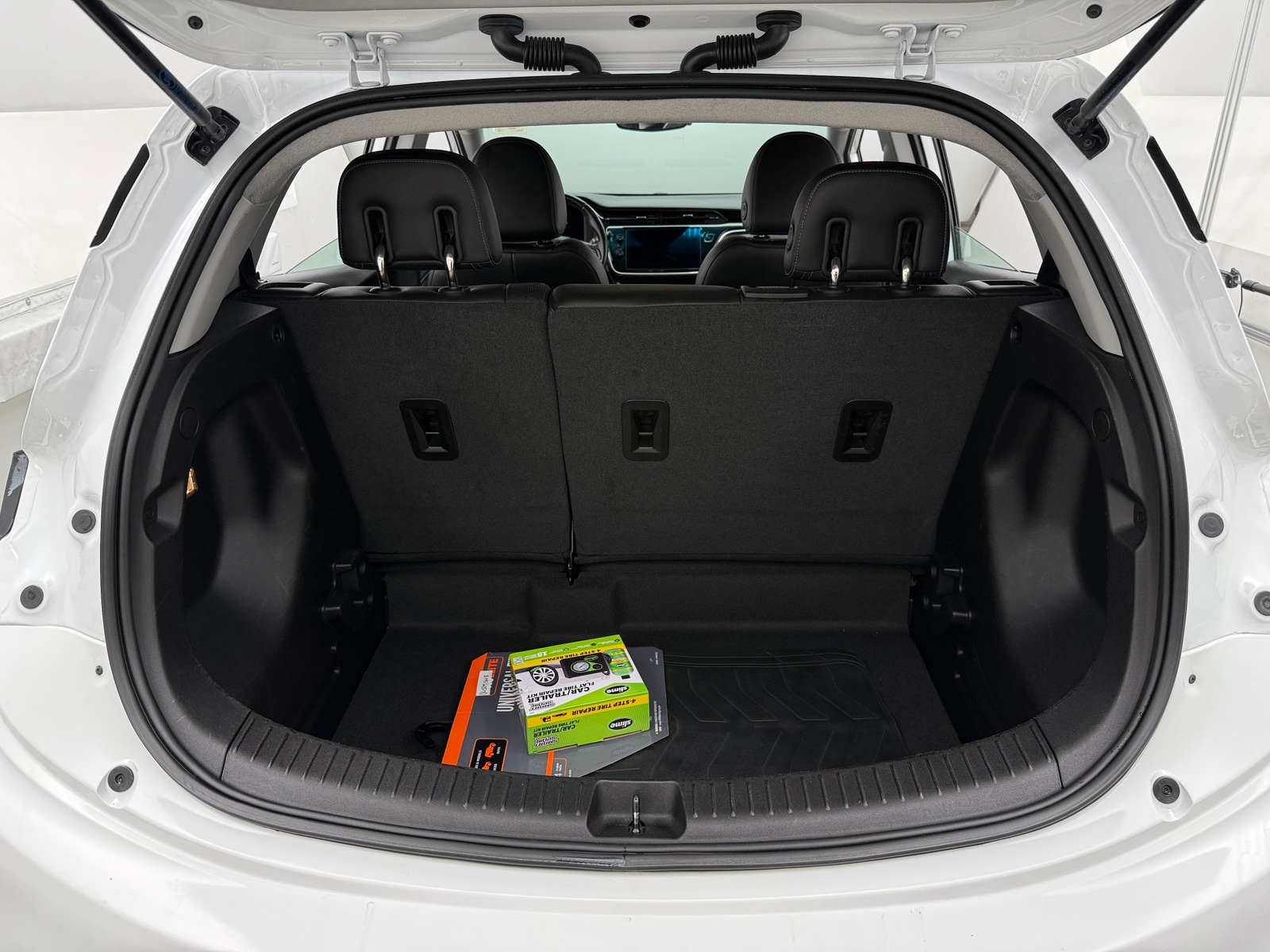 Thumbnail: 2023 Chevrolet Bolt EV - 6