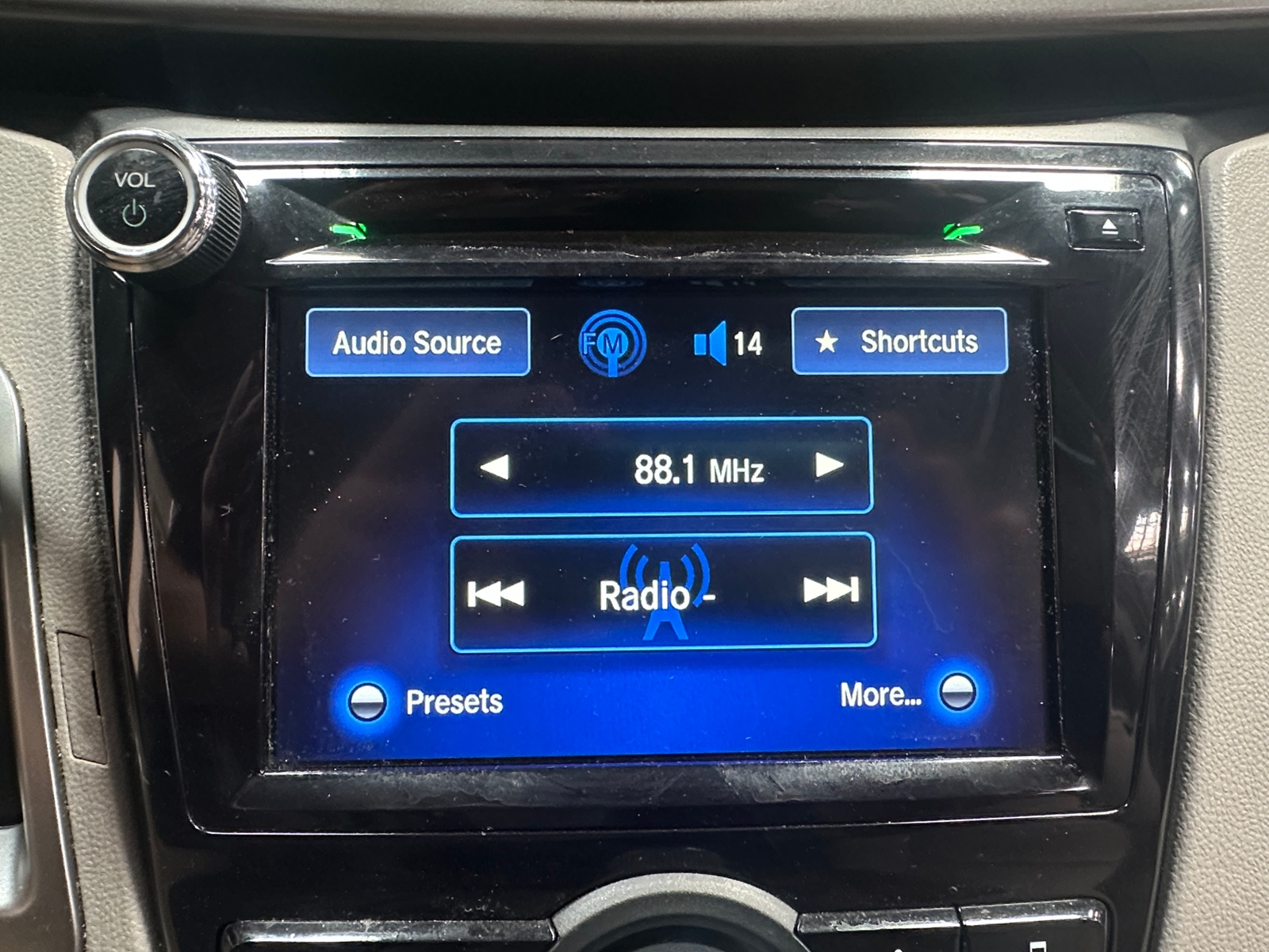 Thumbnail: 2016 Honda Odyssey - 4