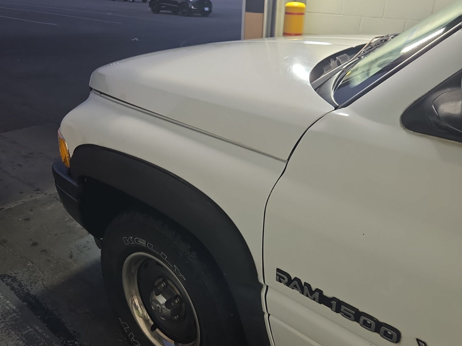 1999 Dodge Ram 1500 2dr Reg Cab 135" WB