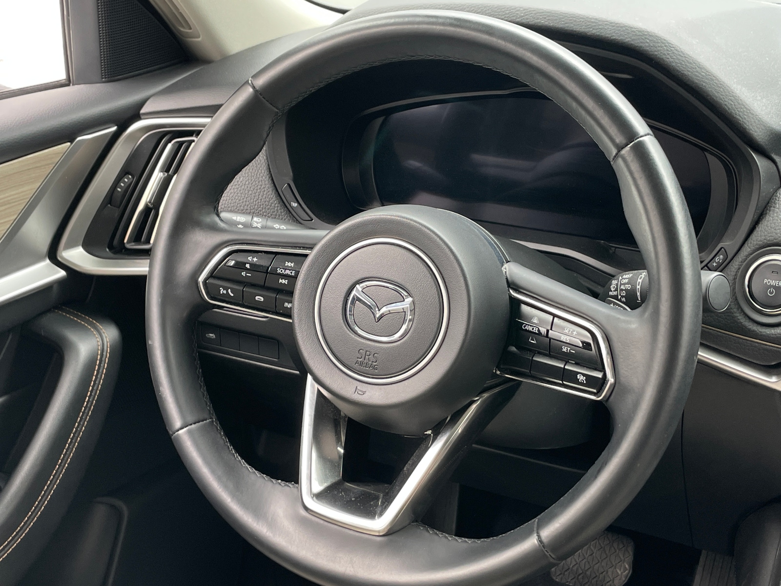Thumbnail: 2024 Mazda CX-90 - 4