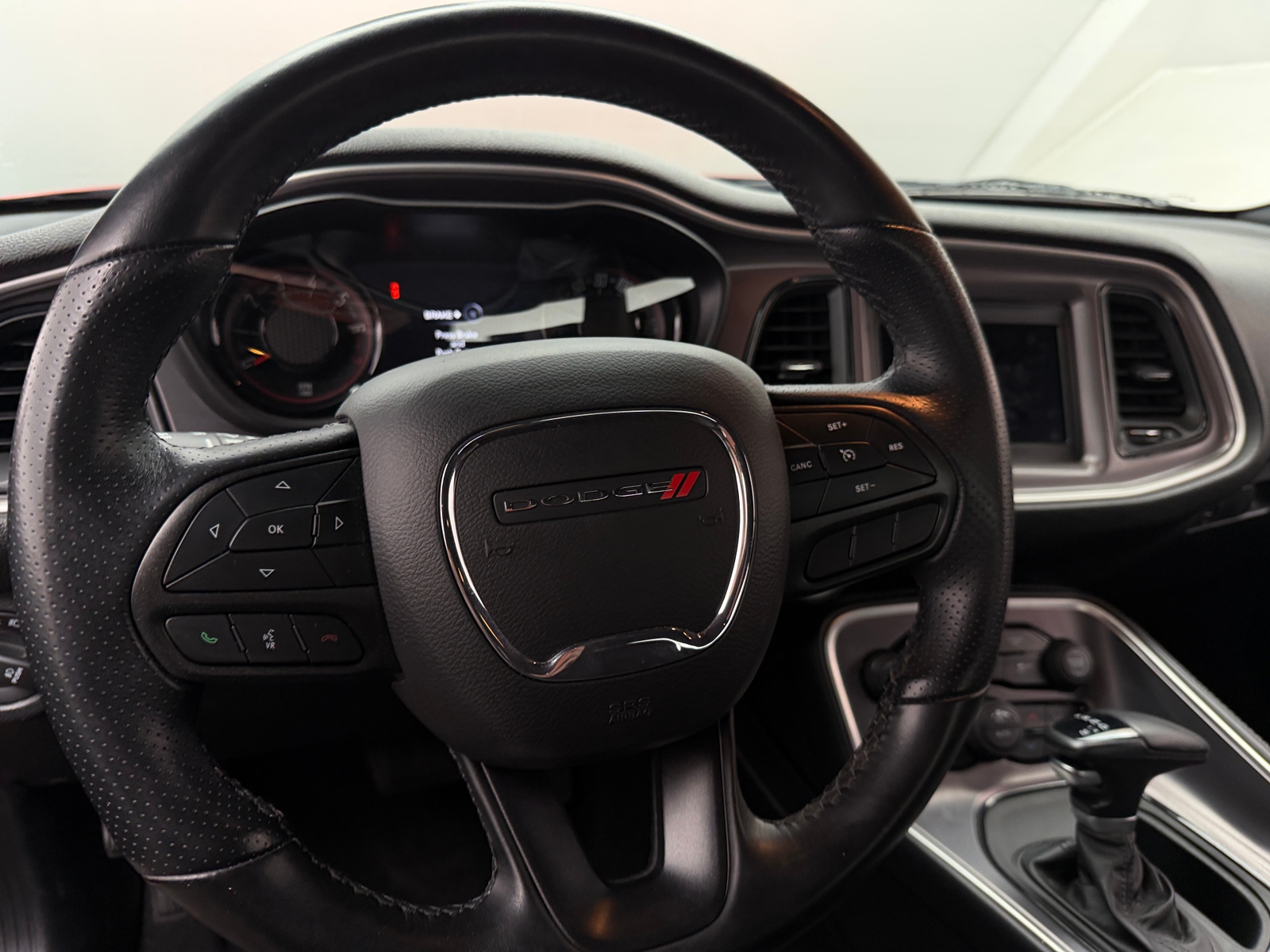 Thumbnail: 2022 Dodge Challenger - 4