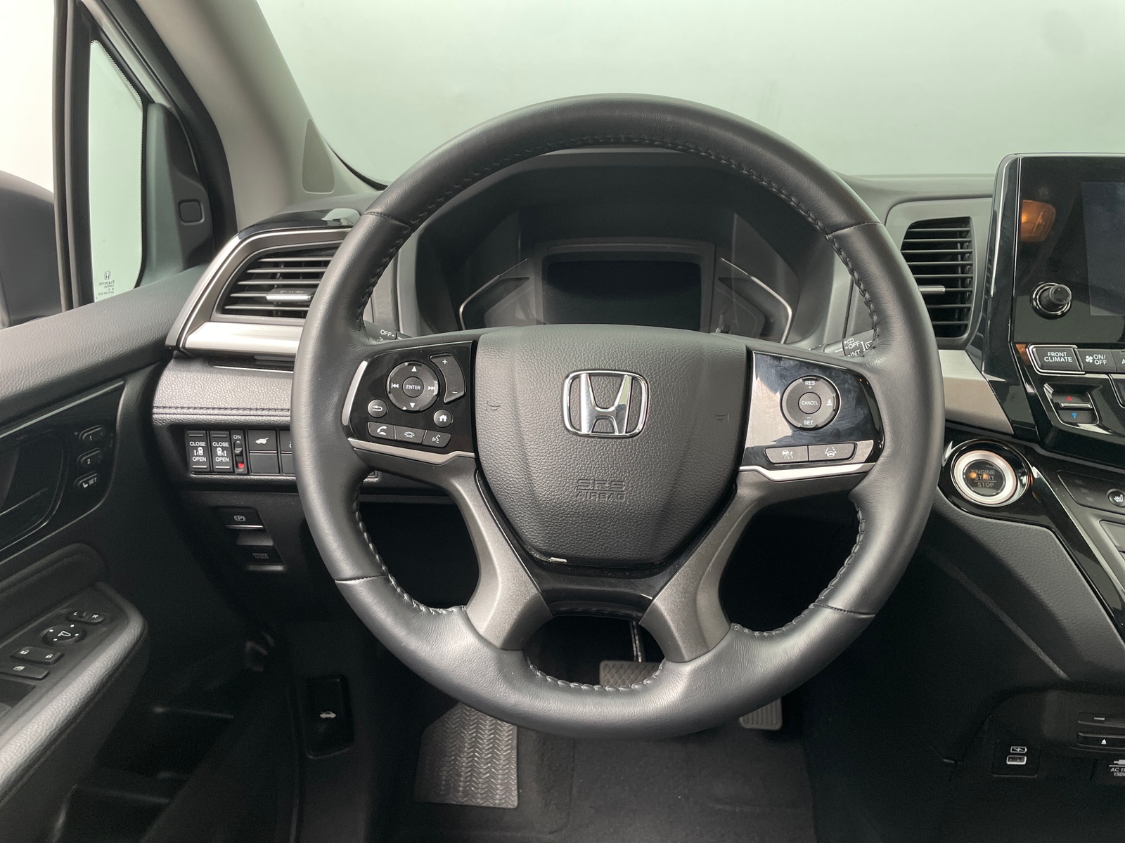 Thumbnail: 2023 Honda Odyssey - 4