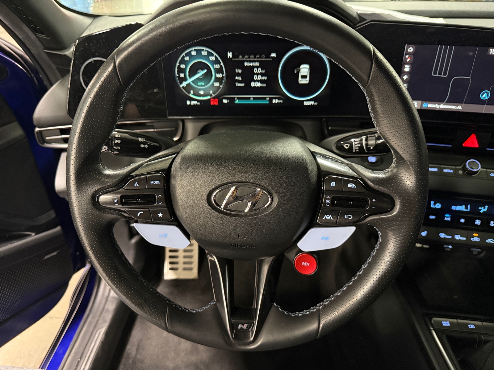 Thumbnail: 2023 Hyundai Elantra - 4