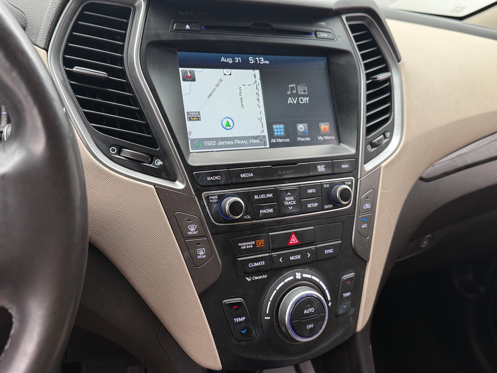 Thumbnail: 2017 Hyundai Santa Fe - 3