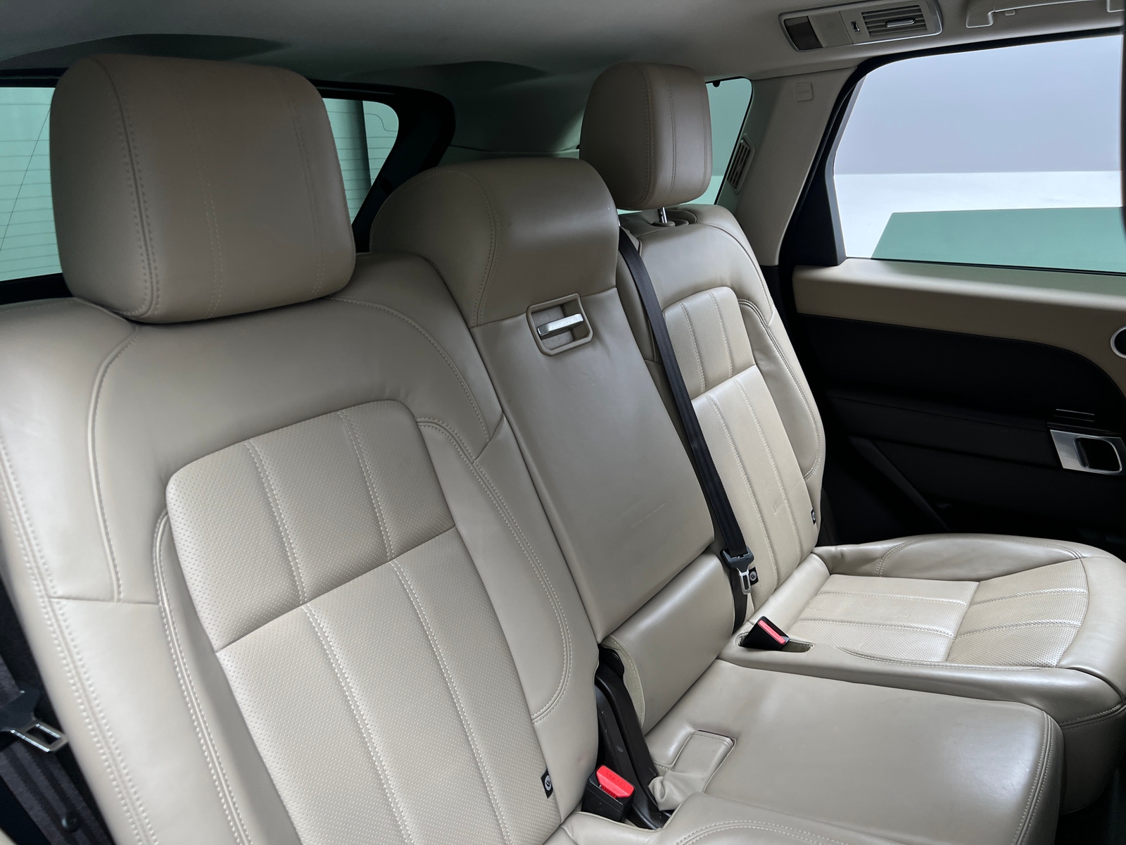 Thumbnail: 2022 Land Rover Range Rover Sport - 6