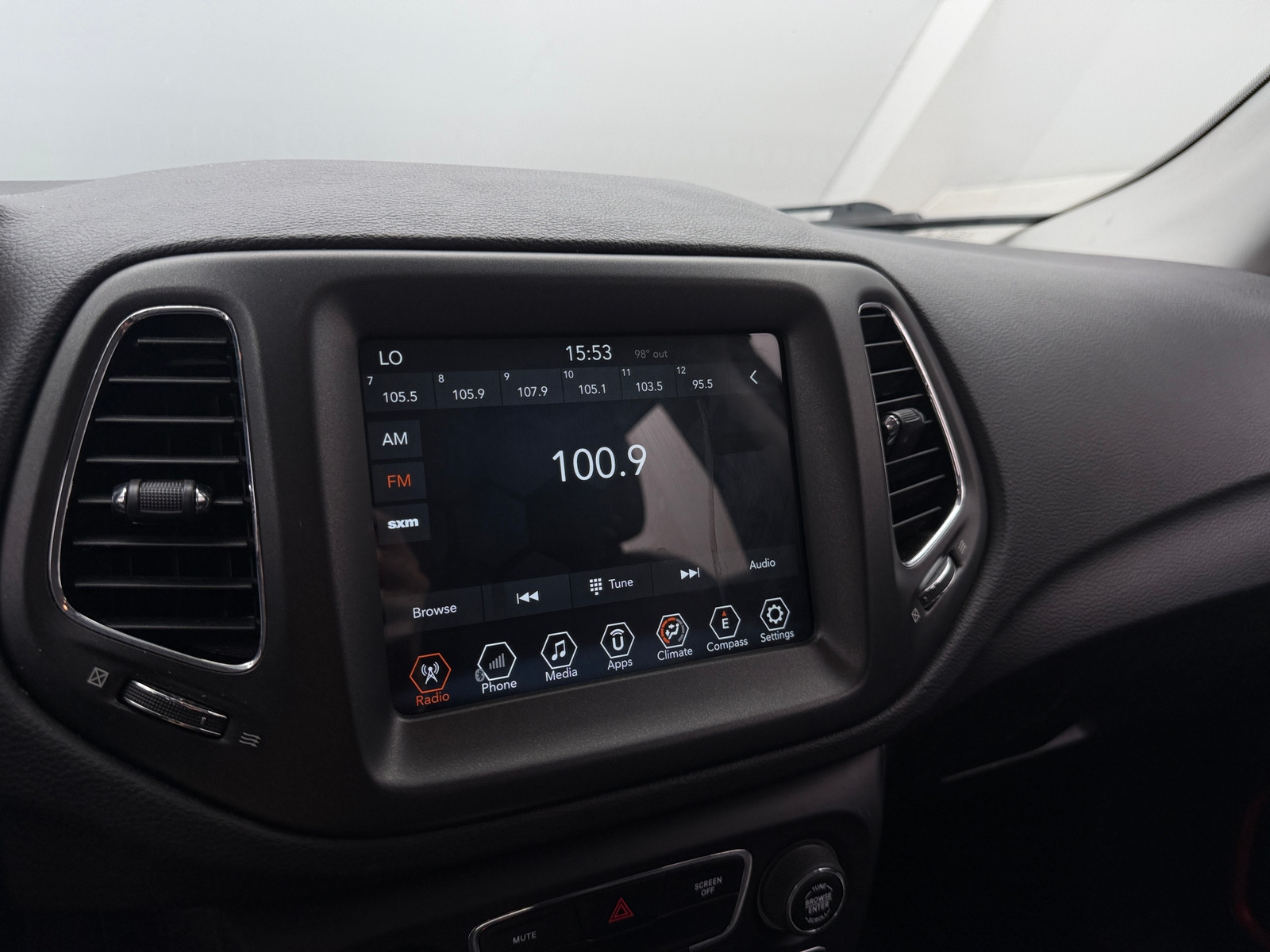 Thumbnail: 2018 Jeep Compass - 4