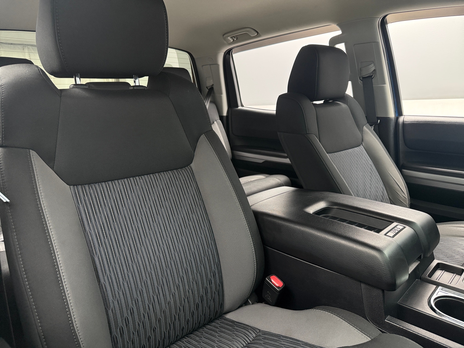 Thumbnail: 2017 Toyota Tundra - 2