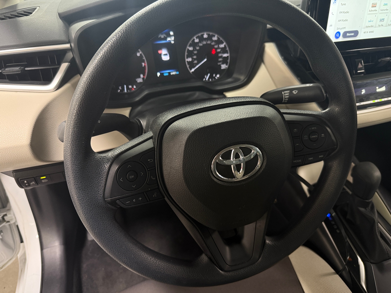 Thumbnail: 2023 Toyota Corolla - 5
