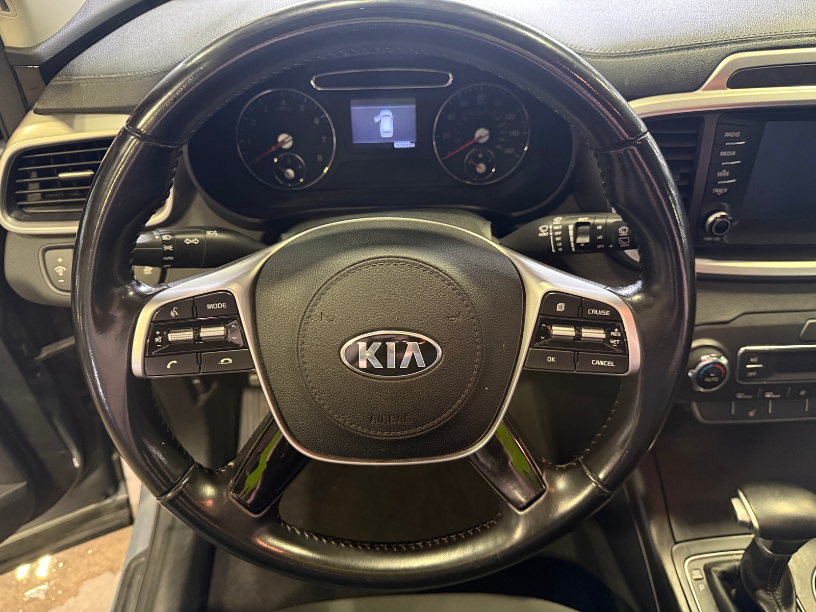 Thumbnail: 2020 Kia Sorento - 5