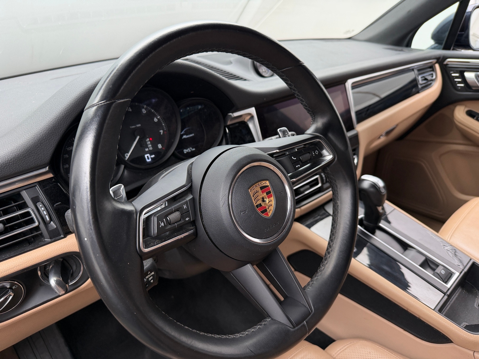 Thumbnail: 2023 Porsche Macan - 4