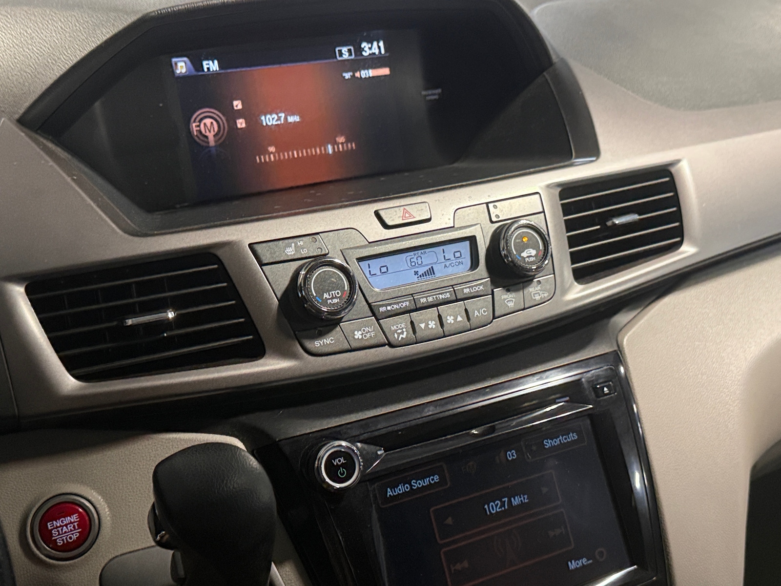 Thumbnail: 2017 Honda Odyssey - 3