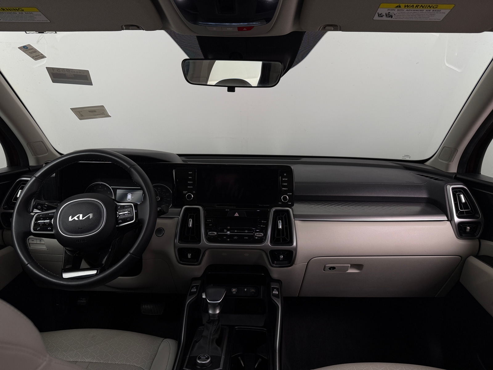 Thumbnail: 2023 Kia Sorento - 2