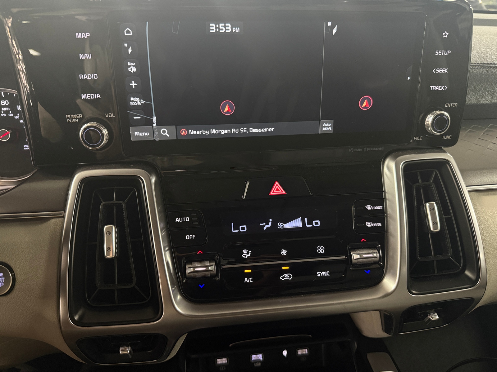 Thumbnail: 2023 Kia Sorento - 3