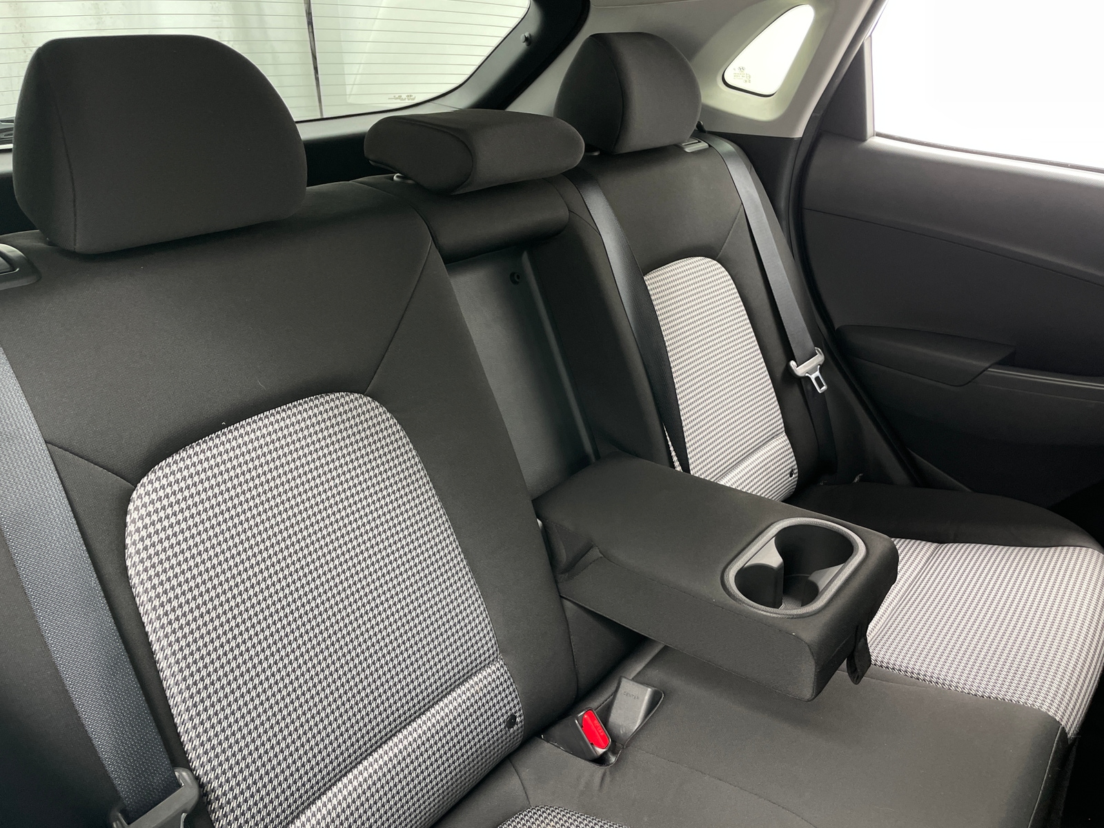 Thumbnail: 2021 Hyundai Kona - 6