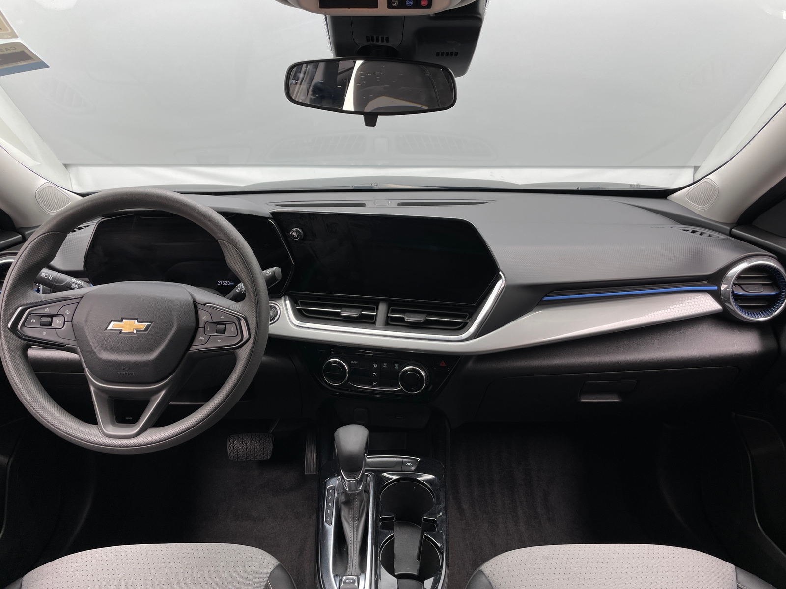 Thumbnail: 2025 Chevrolet Trax - 2