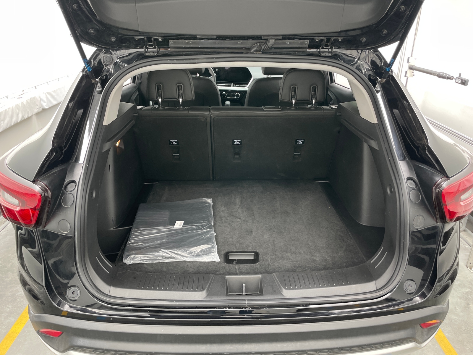 Thumbnail: 2025 Chevrolet Trax - 6
