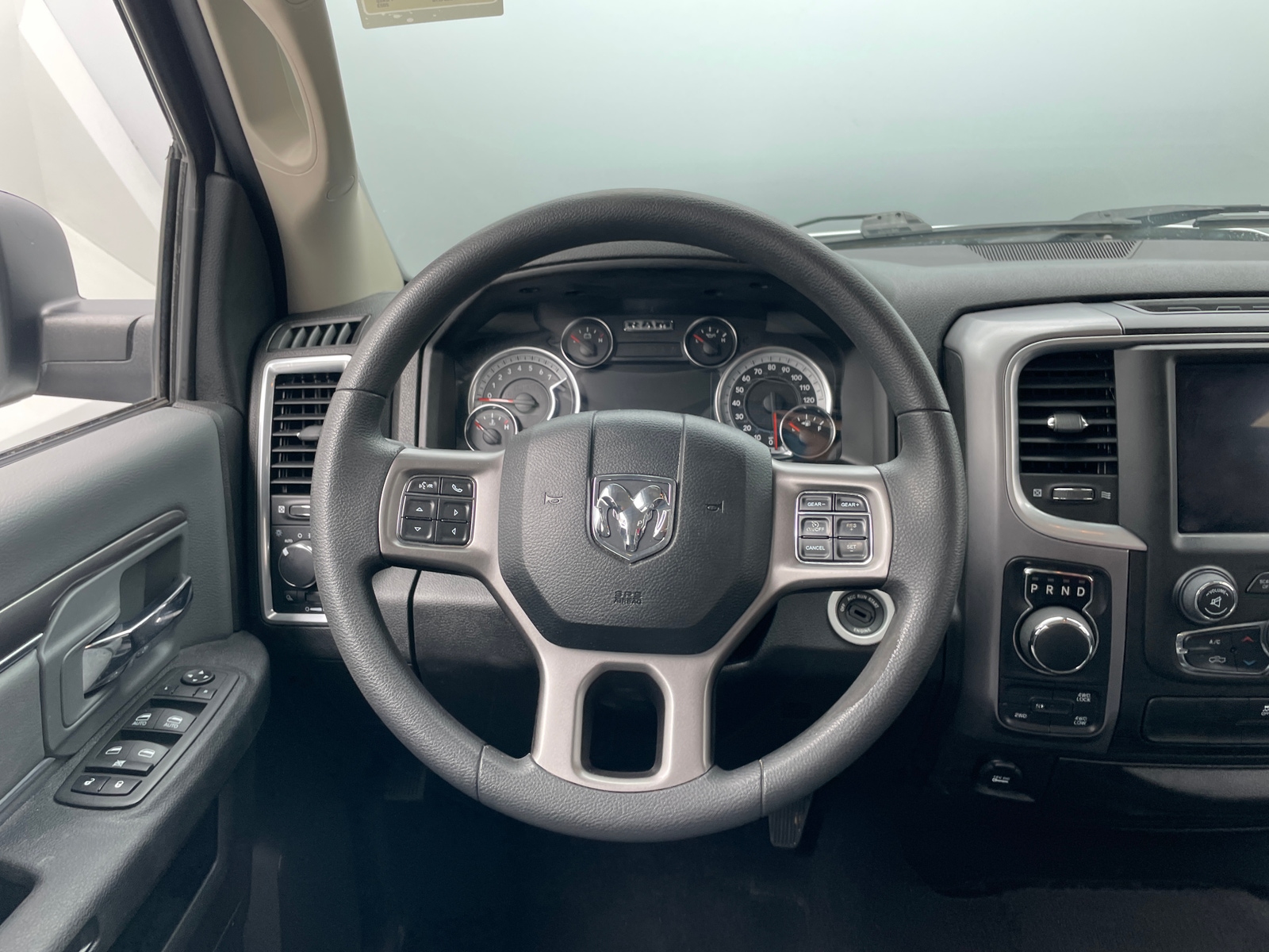 Thumbnail: 2023 RAM 1500 Classic - 5