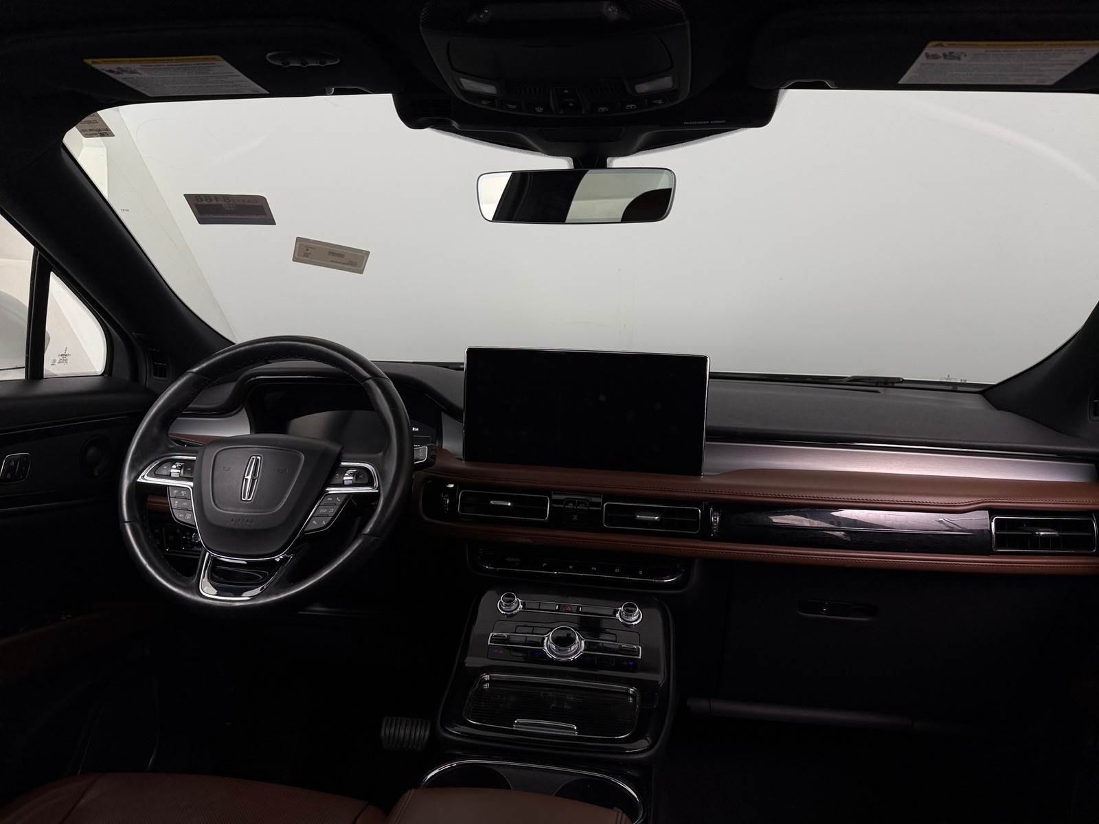 Thumbnail: 2023 Lincoln Nautilus - 2