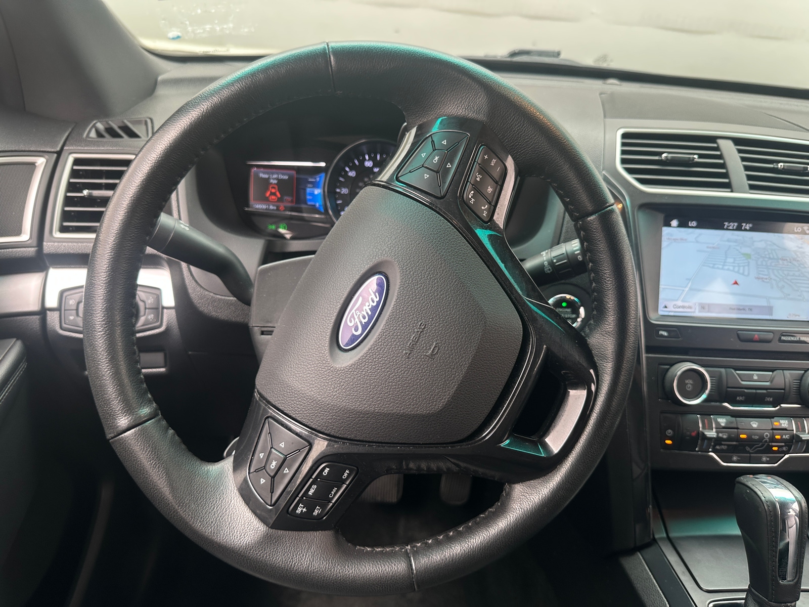 Thumbnail: 2017 Ford Explorer - 4