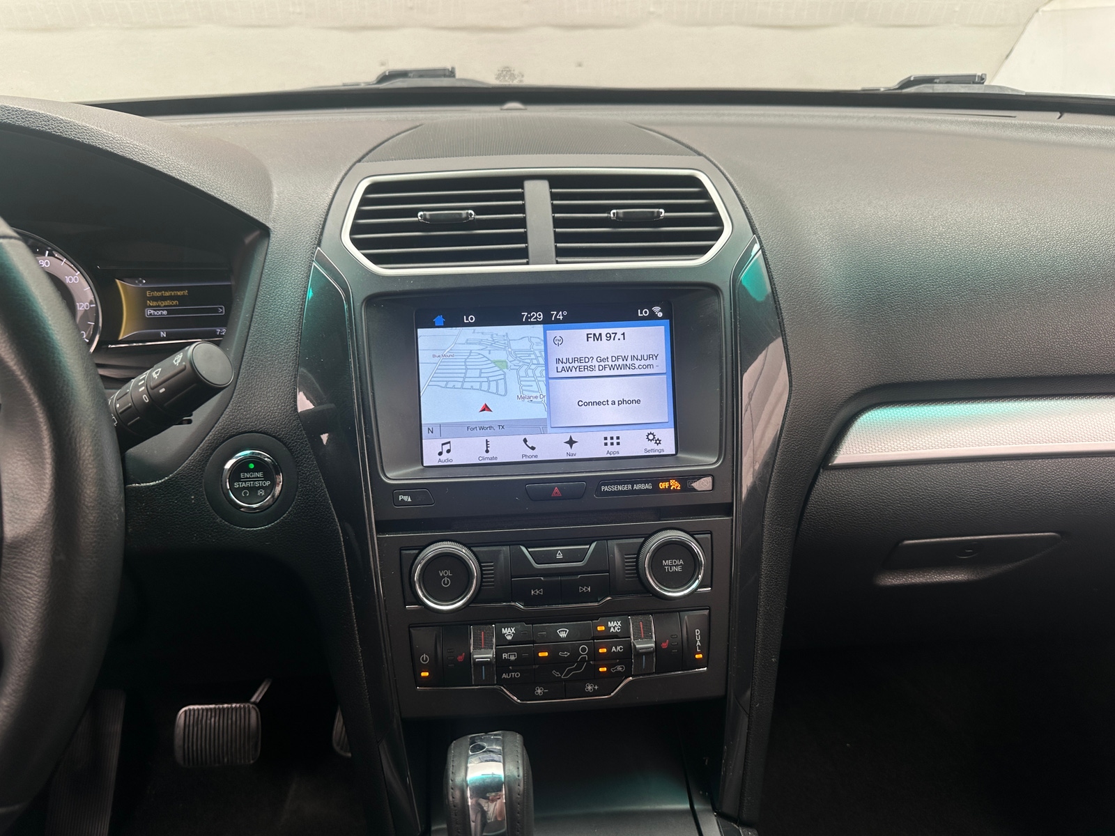 Thumbnail: 2017 Ford Explorer - 3