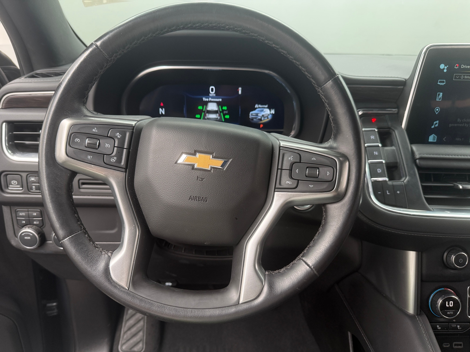 Thumbnail: 2022 Chevrolet Suburban - 4