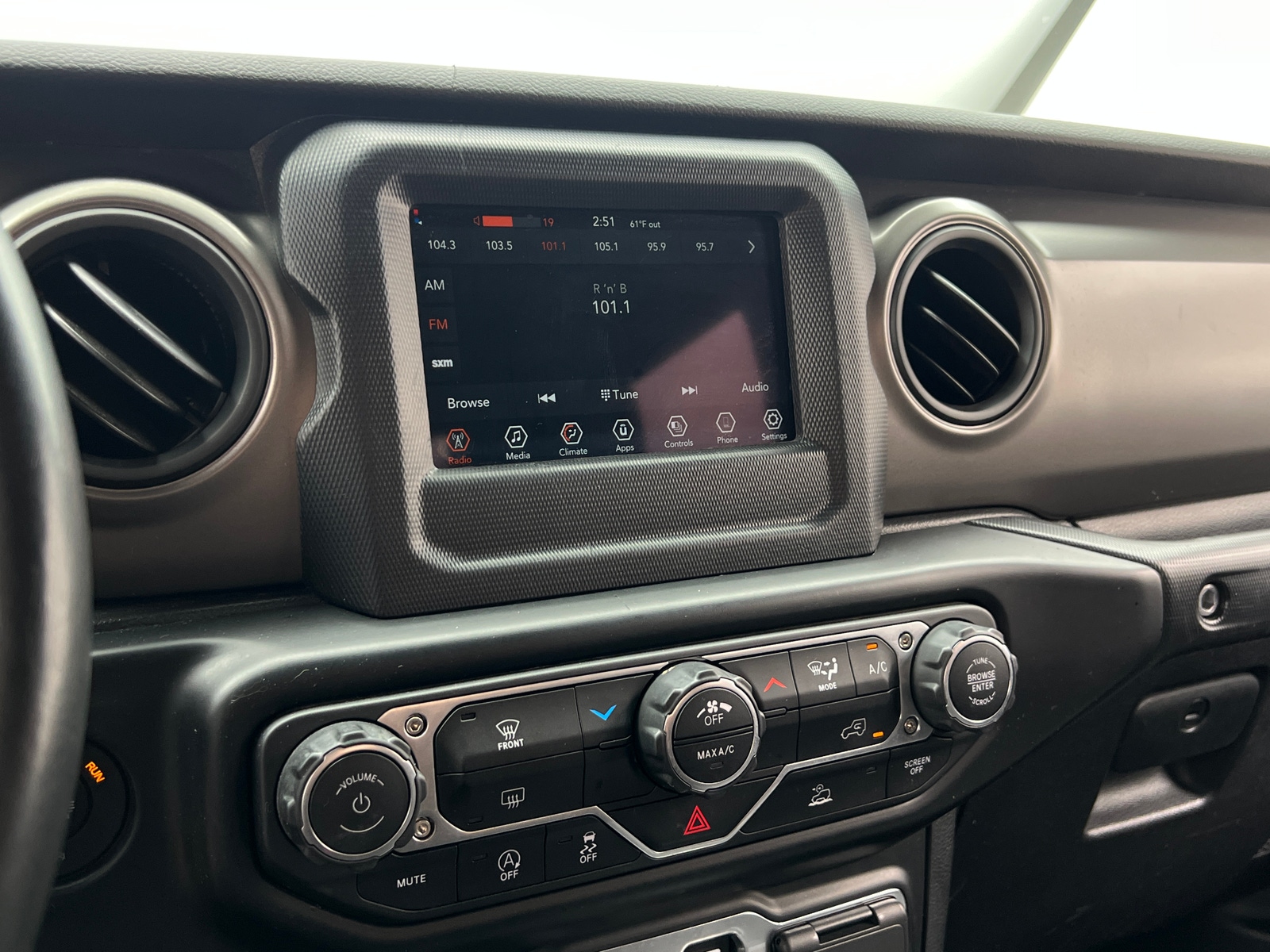 Thumbnail: 2022 Jeep Wrangler - 4
