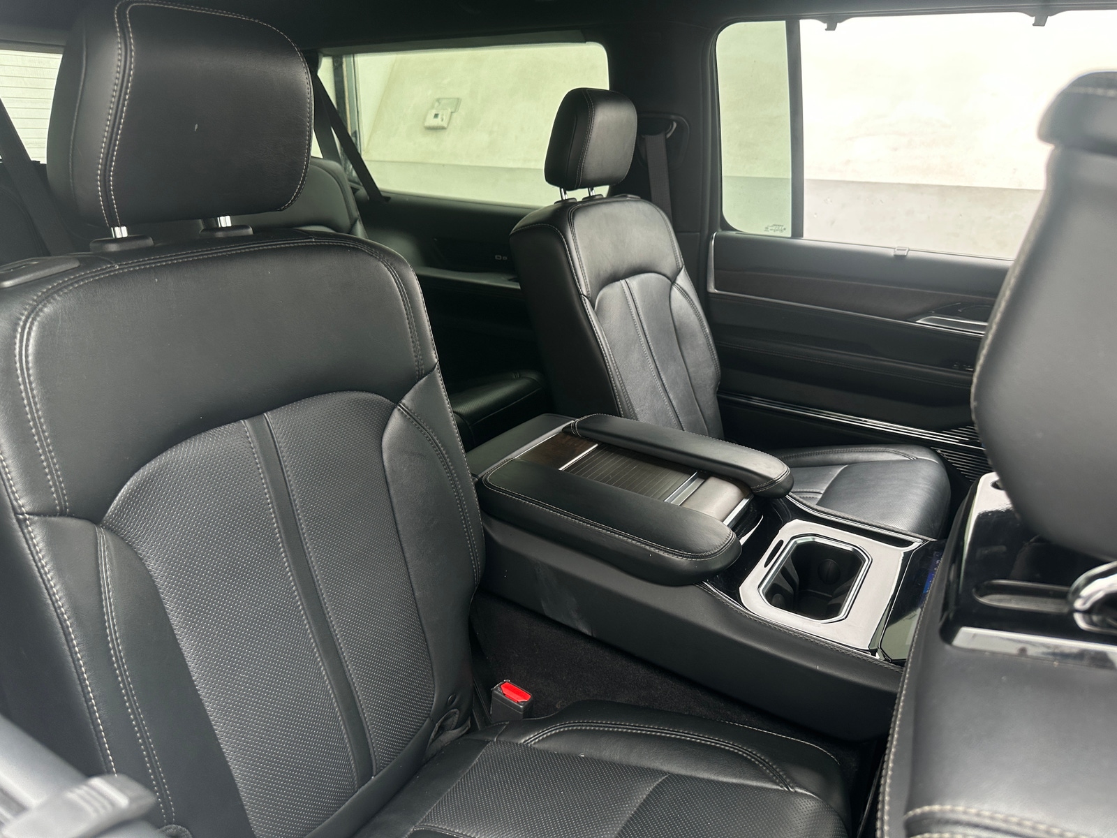 Thumbnail: 2024 Jeep Grand Wagoneer L - 5
