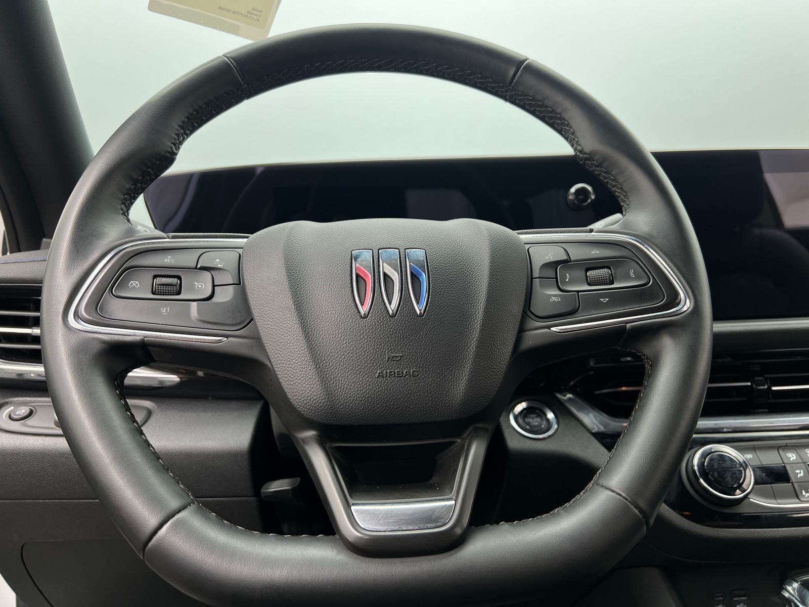 Thumbnail: 2025 Buick Envista - 4