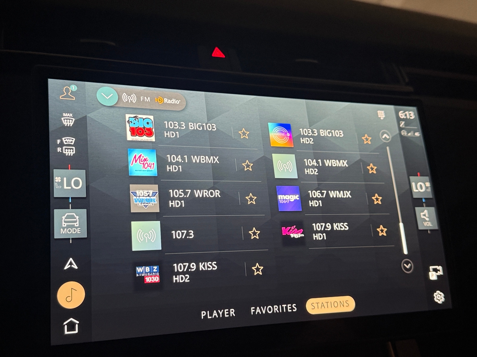 Thumbnail: 2025 Land Rover Range Rover Velar - 3