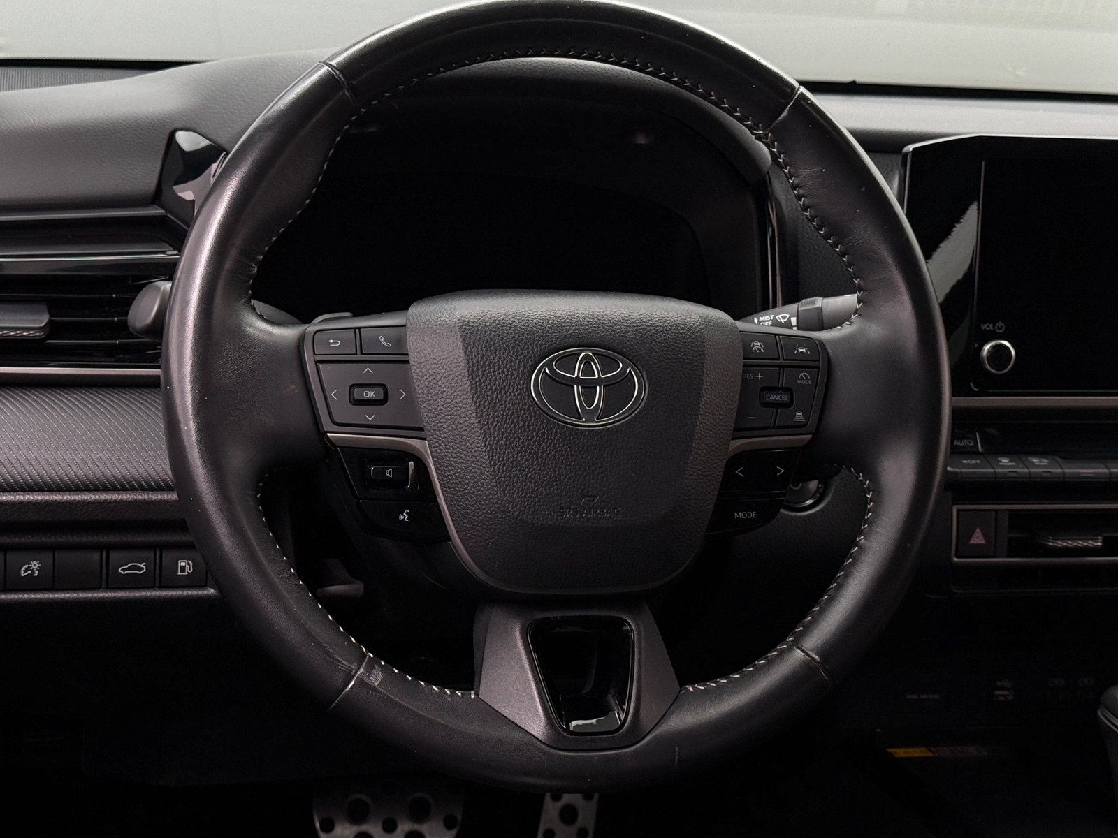 Thumbnail: 2025 Toyota Camry - 4