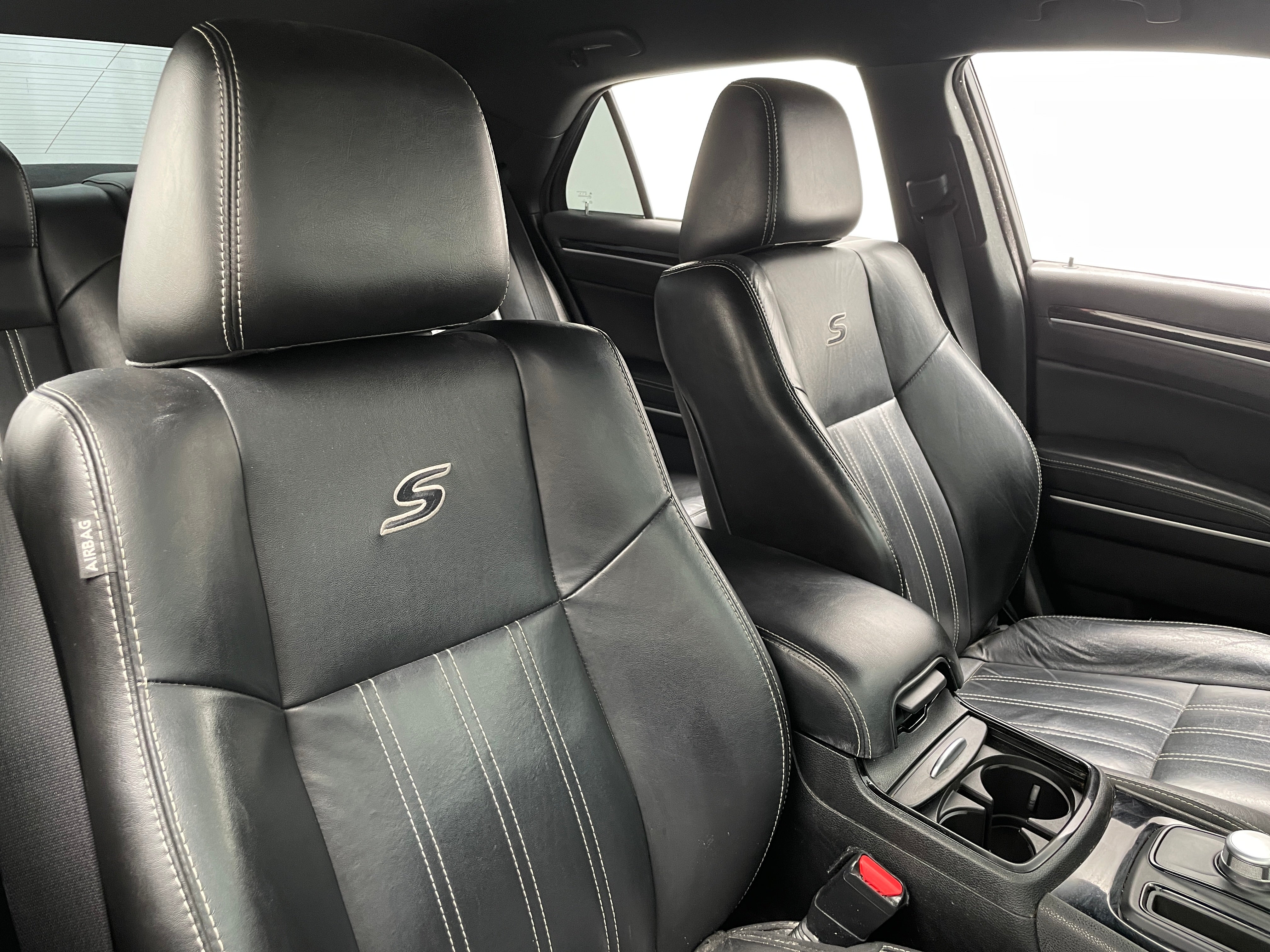 2019 Chrysler 300
