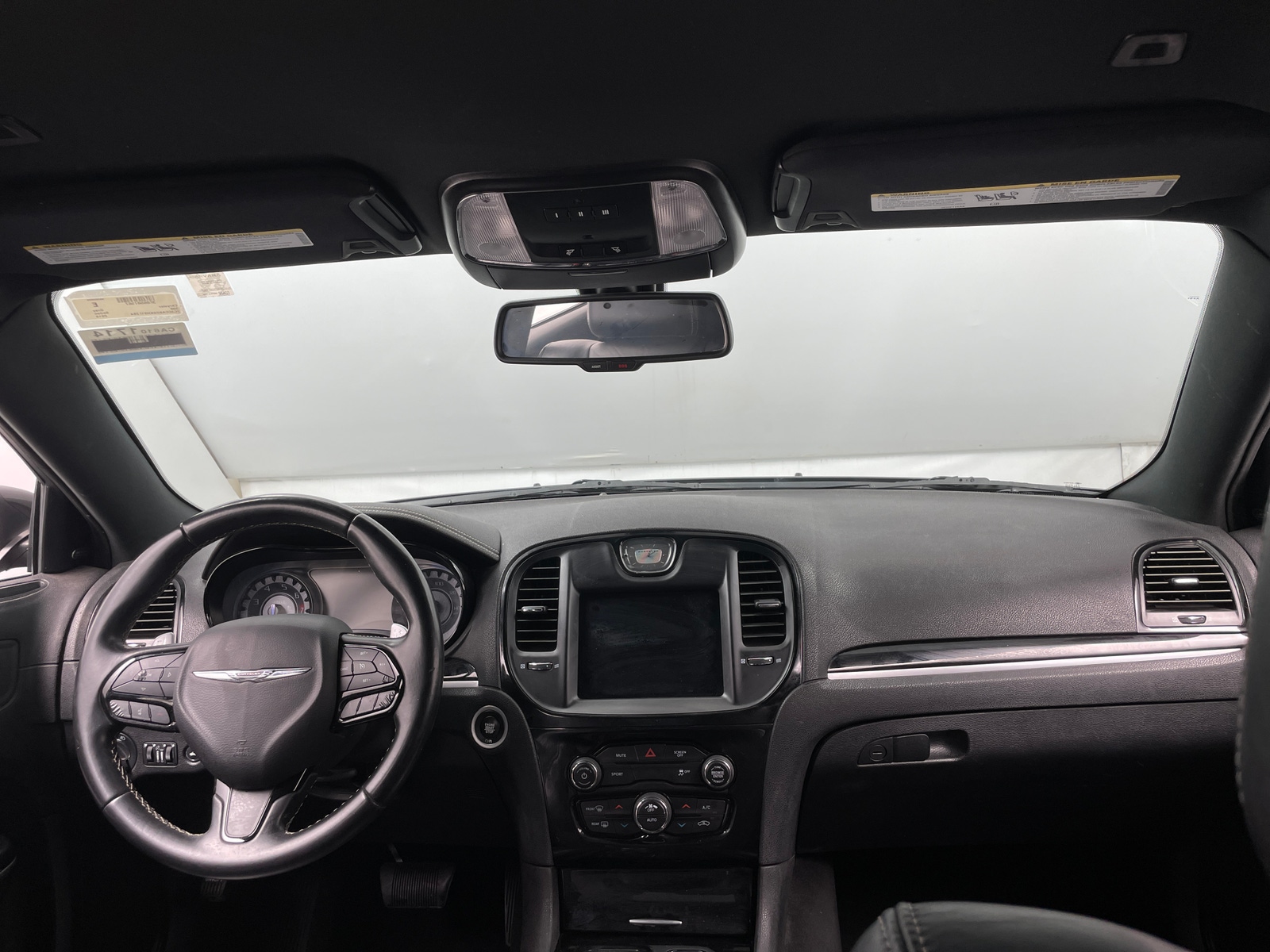 Thumbnail: 2019 Chrysler 300 - 2