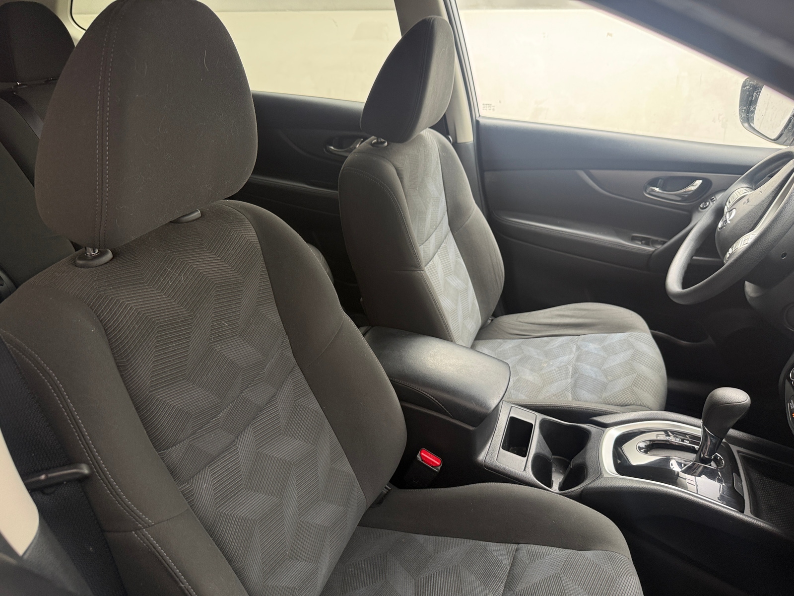Thumbnail: 2016 Nissan Rogue - 2