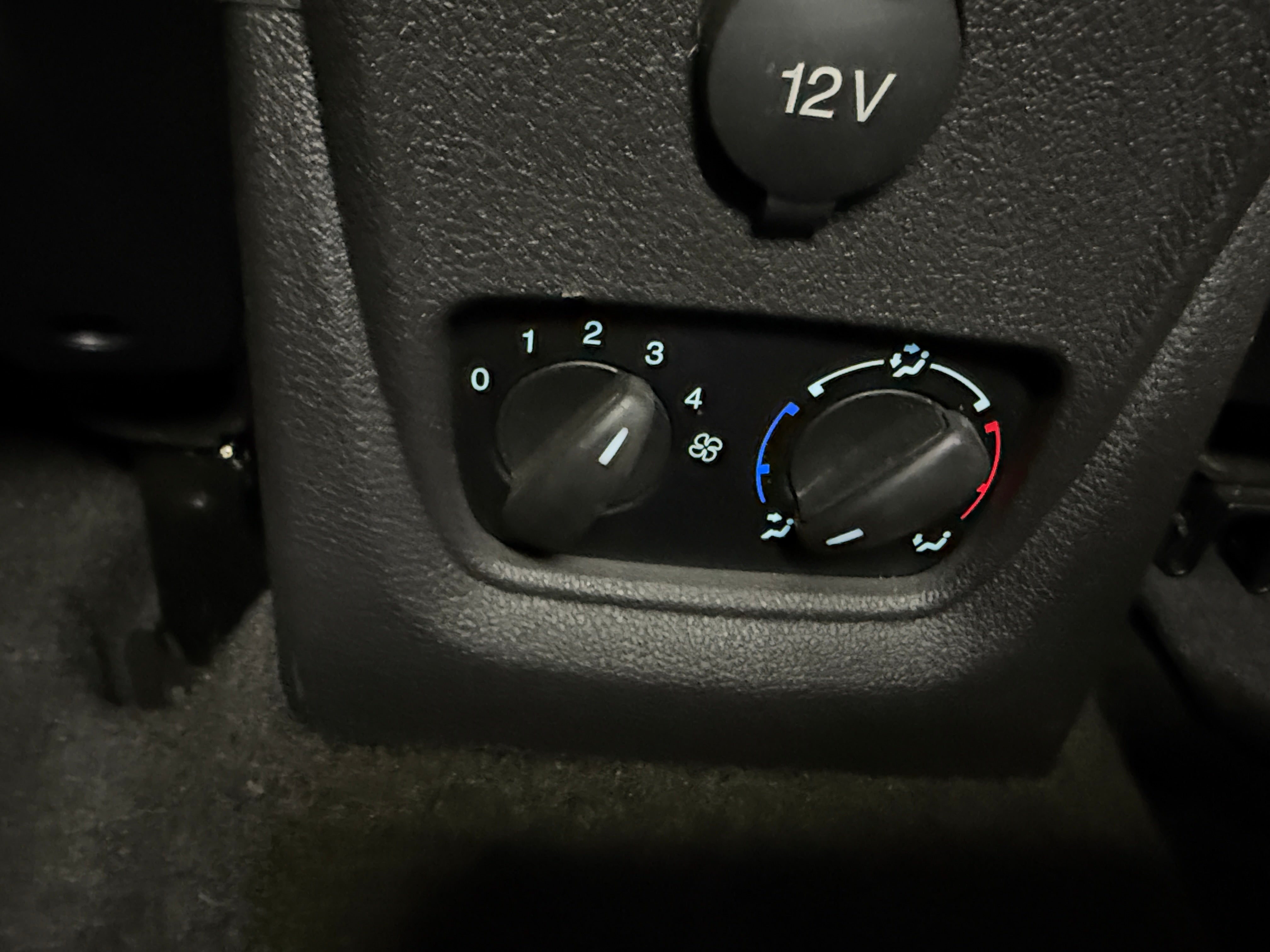 2018 Ford Transit Connect Titanium - Photo 6