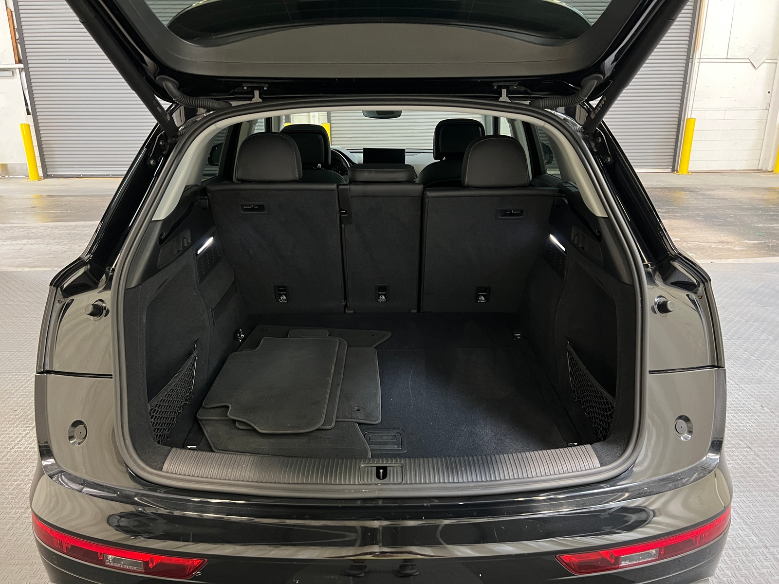 Thumbnail: 2023 Audi Q5 - 7