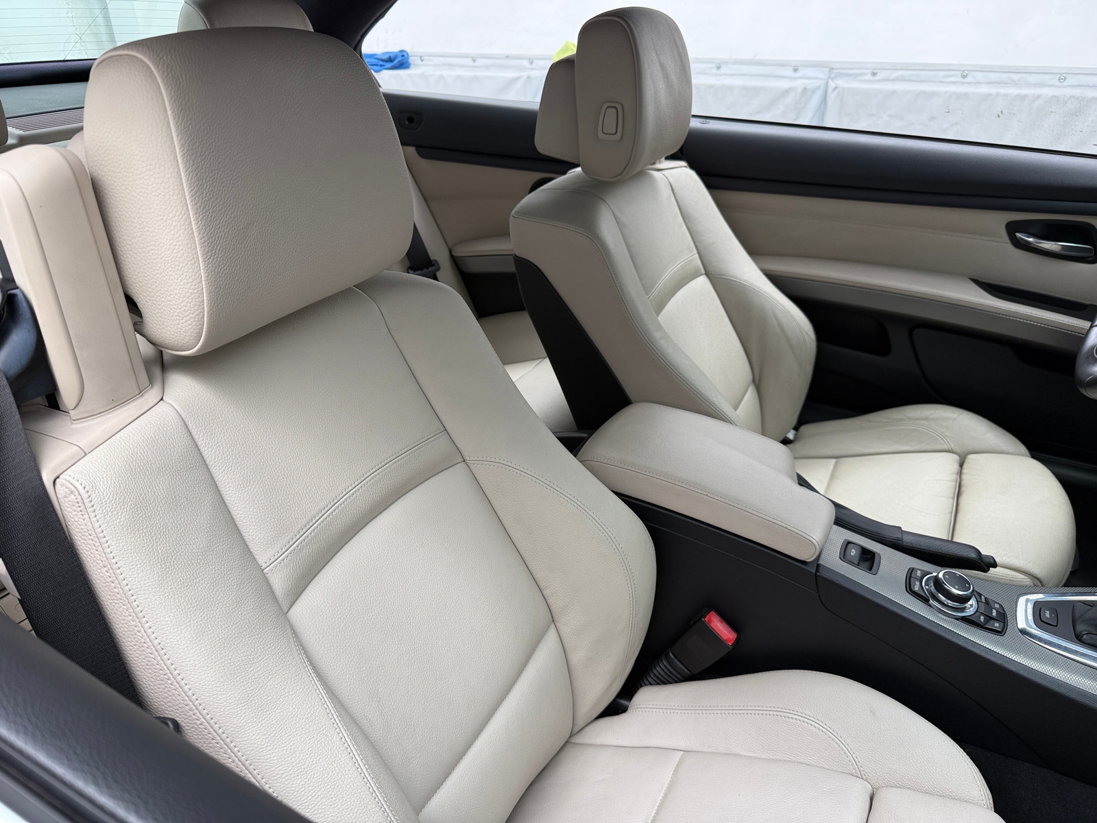 Thumbnail: 2011 BMW 3 Series - 2
