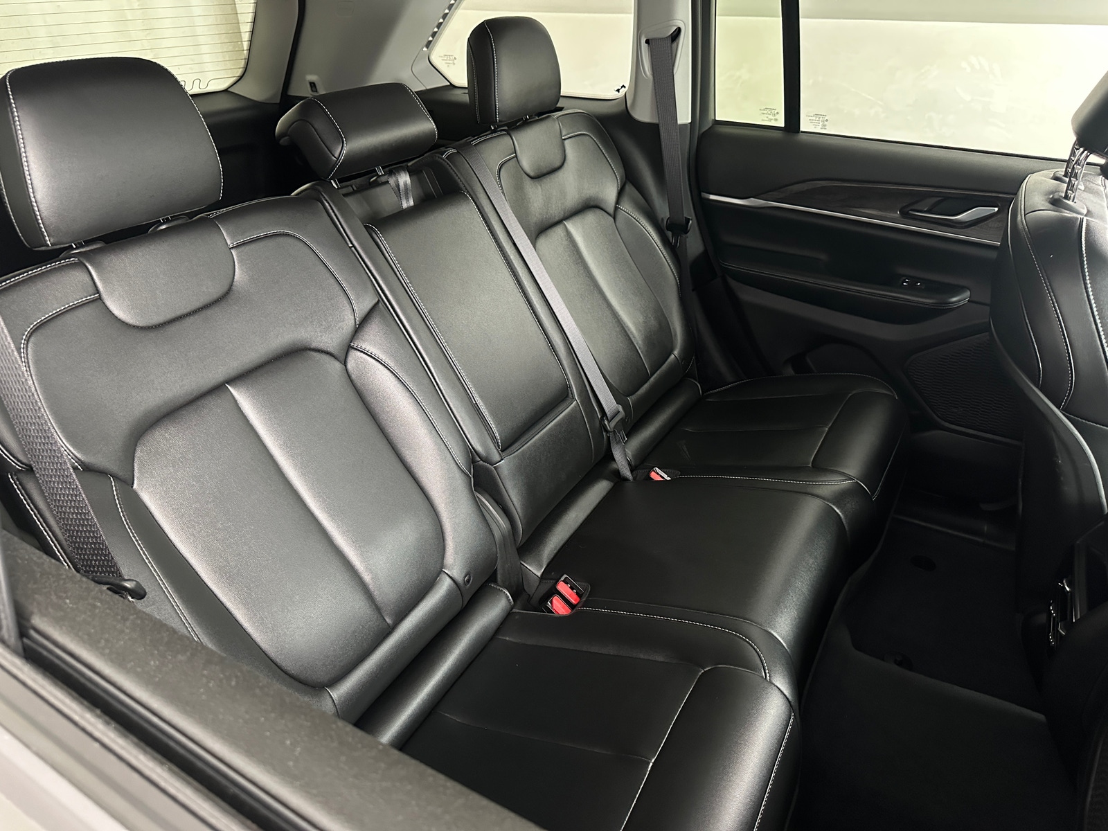 Thumbnail: 2023 Jeep Grand Cherokee - 5