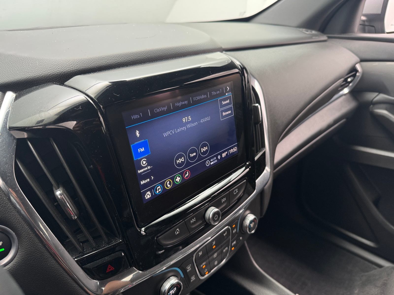 Thumbnail: 2023 Chevrolet Traverse - 4