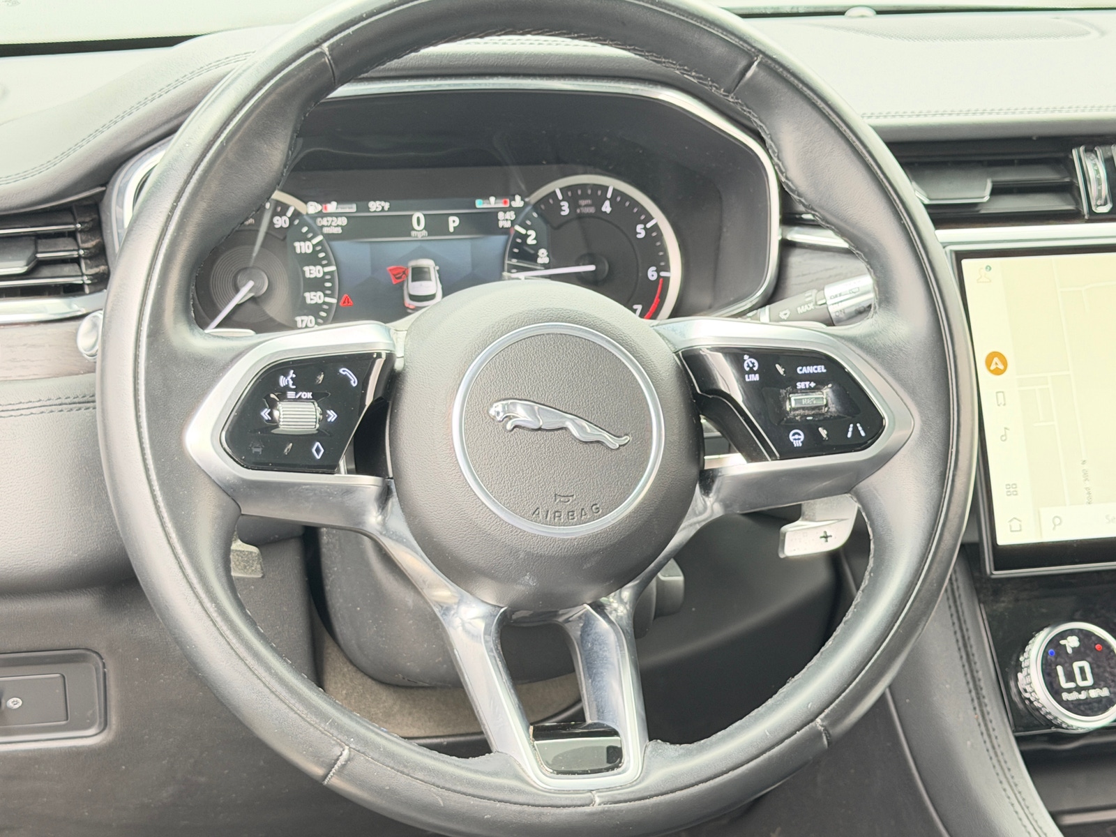 Thumbnail: 2022 Jaguar F-Pace - 4