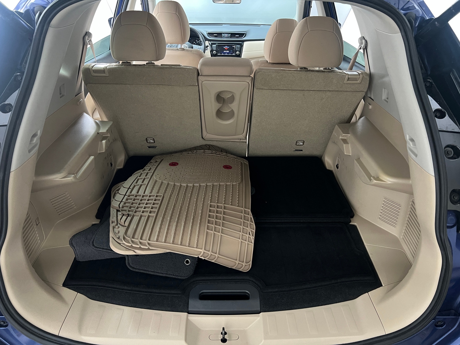 Thumbnail: 2018 Nissan Rogue - 7