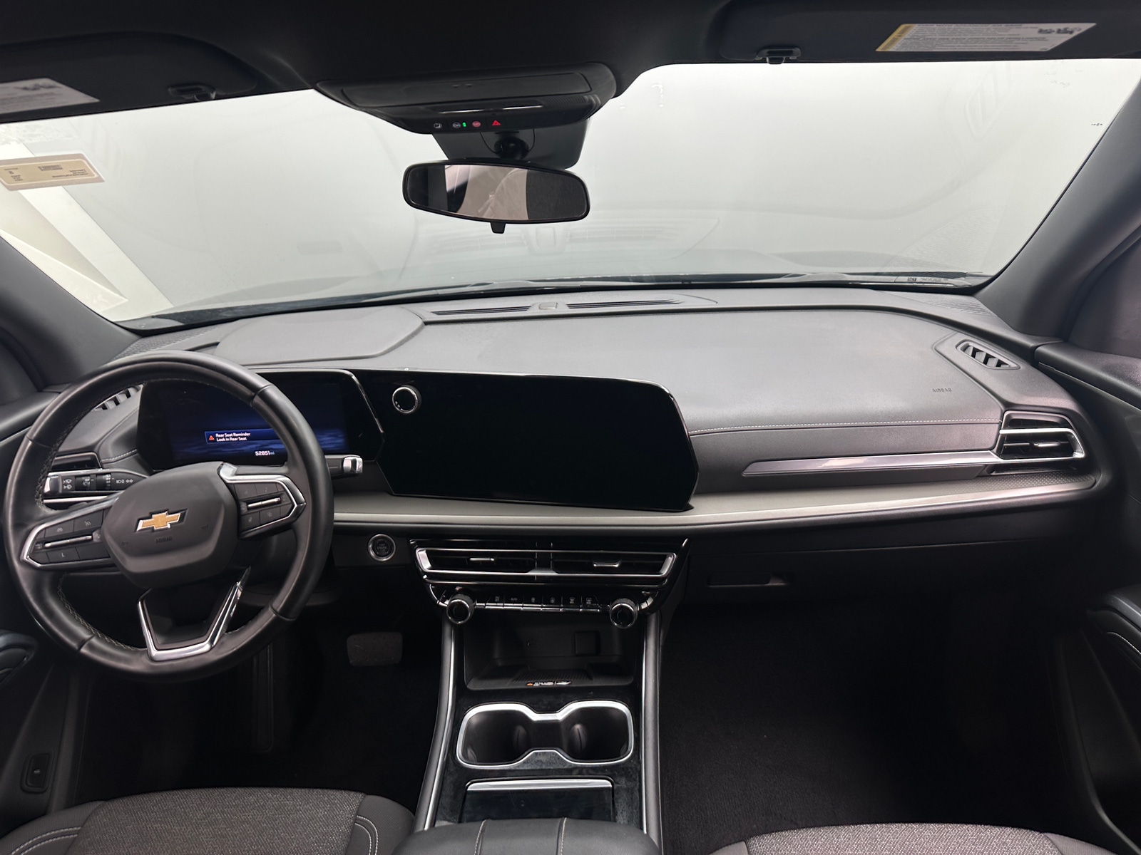 Thumbnail: 2024 Chevrolet Traverse - 3