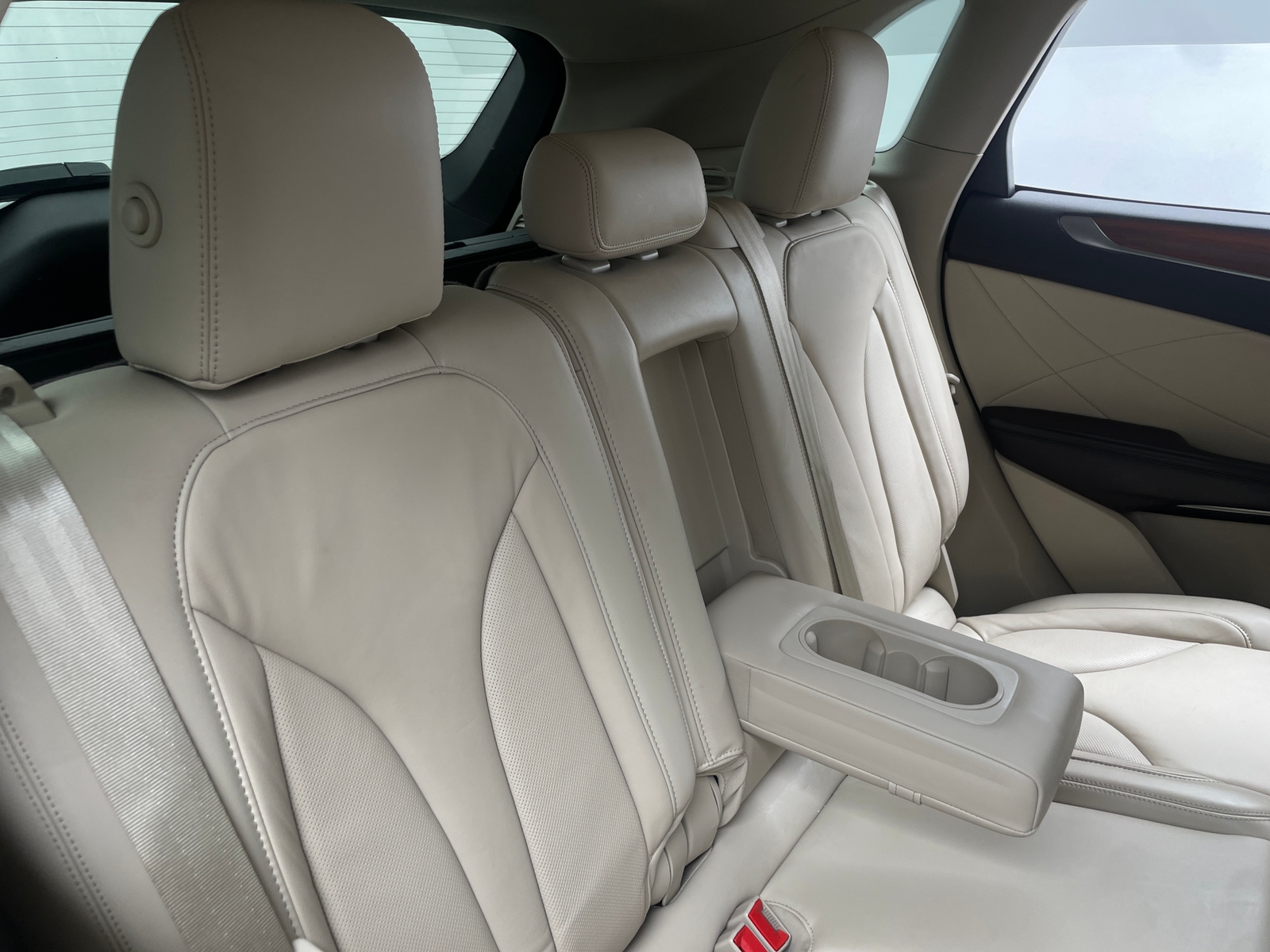 Thumbnail: 2017 Lincoln MKC - 5