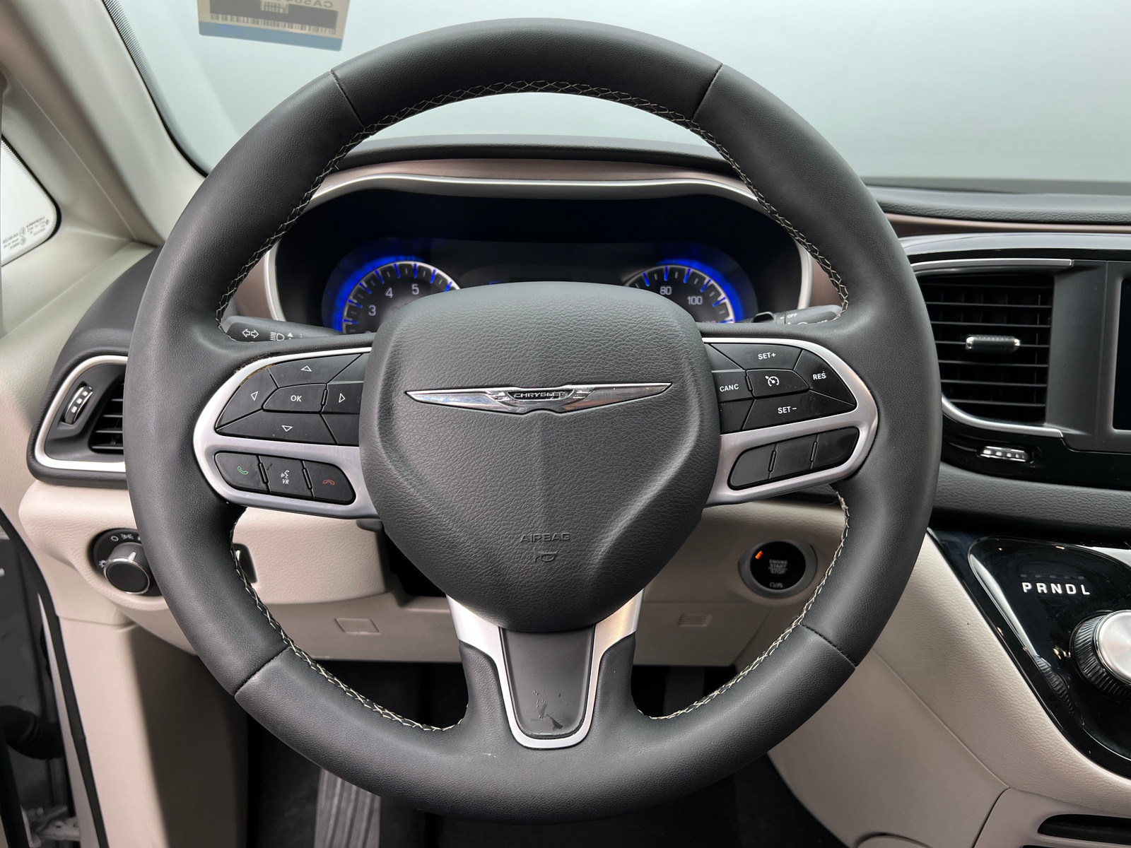 Thumbnail: 2024 Chrysler Voyager - 5